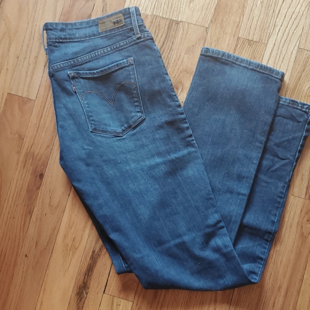 Levi straight leg, size 6/28